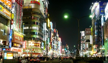 新宿の夜の様子