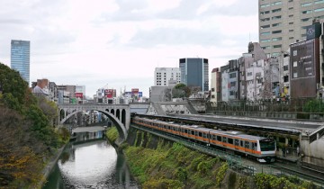 御茶ノ水駅周辺の様子