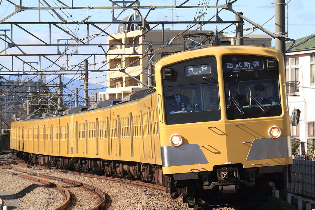 西武新宿線の電車