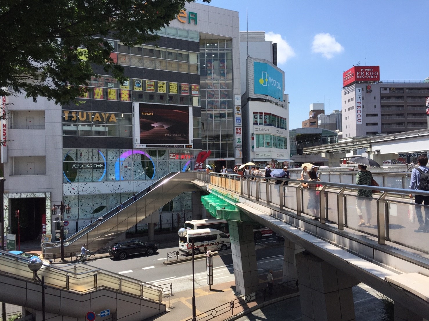 立川駅前の風景