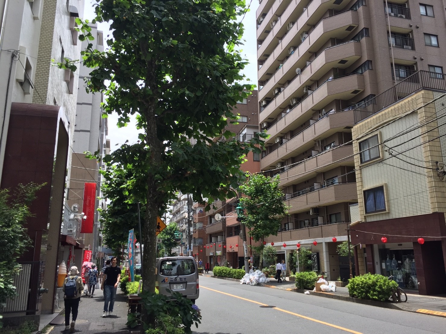 新中野駅周辺の大通り沿いマンション
