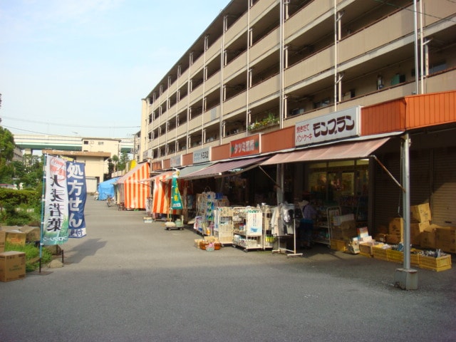 辰巳の商店街