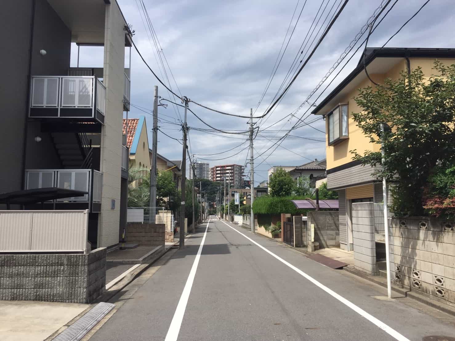 「さいたま新都心駅」から徒歩10分ほど離れた住宅街