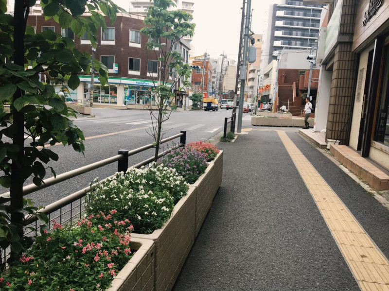 松戸駅周辺の歩道