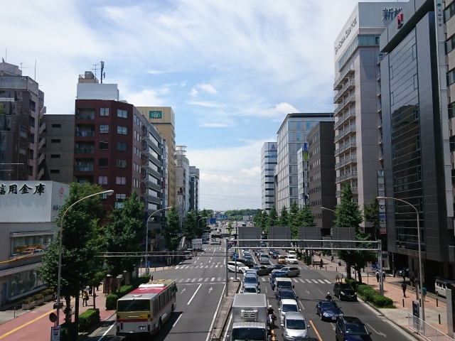 新横浜のオフィス街