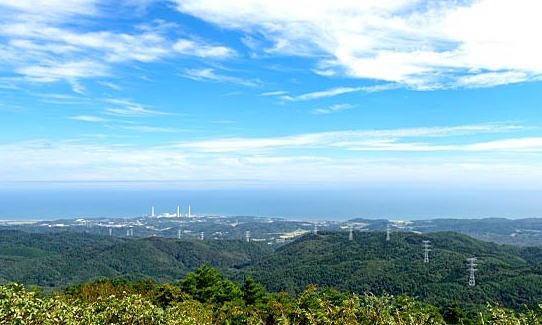 広野町を山から見渡した写真