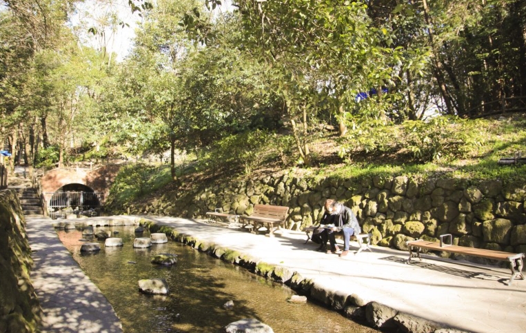 柿田川公園の湧水広場
