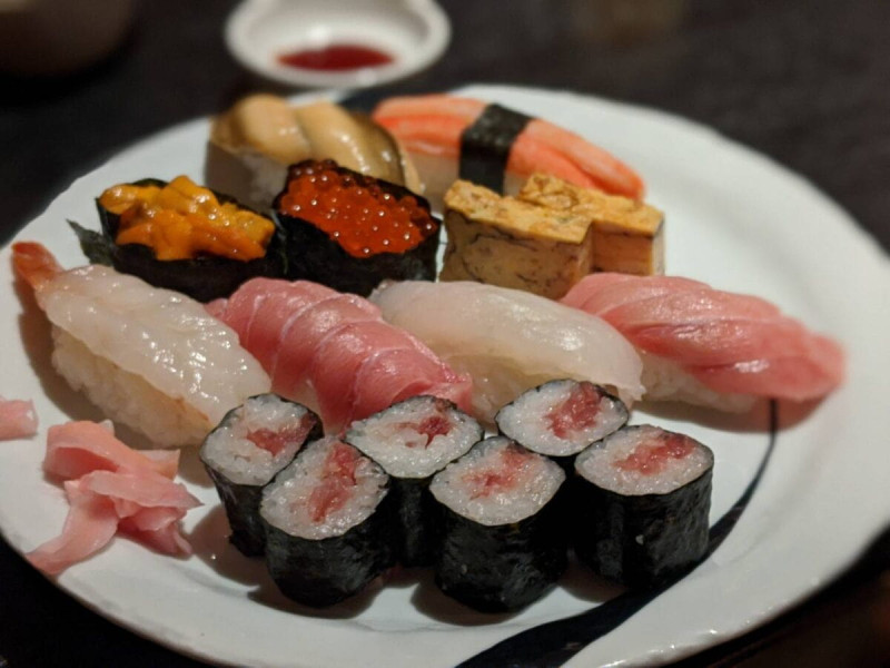 館山市で採れた海鮮を使用した寿司