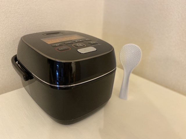 同棲に必要なもの(炊飯器)