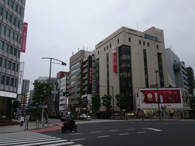 神保町駅周辺の様子