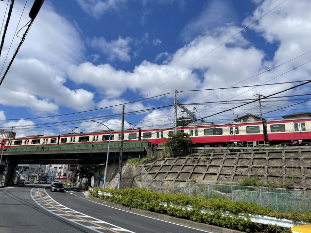 井土ヶ谷駅前の様子