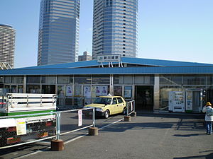 新川崎駅外観