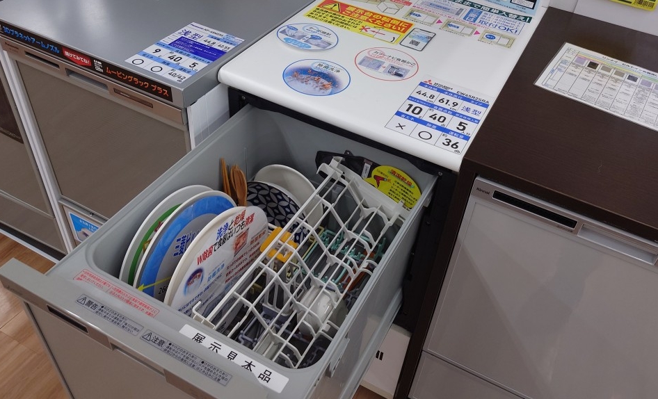 ヤマダ電機 食洗機の収納スペース確認
