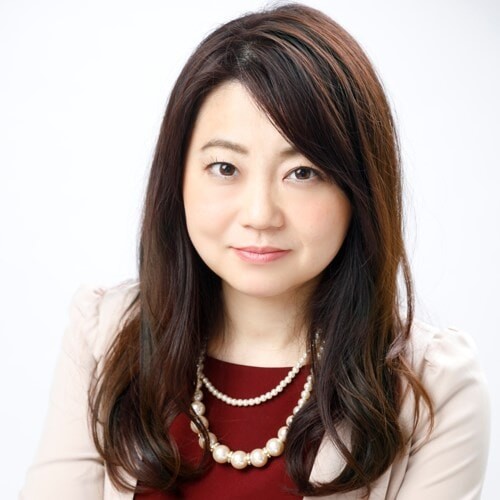 真央侑奈さん